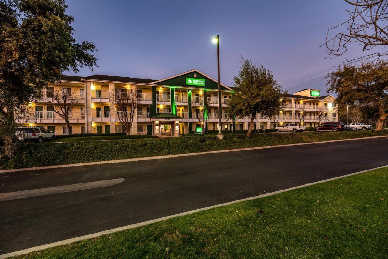 Hometowne Studios By Red Roof Fresno - West Exterior foto